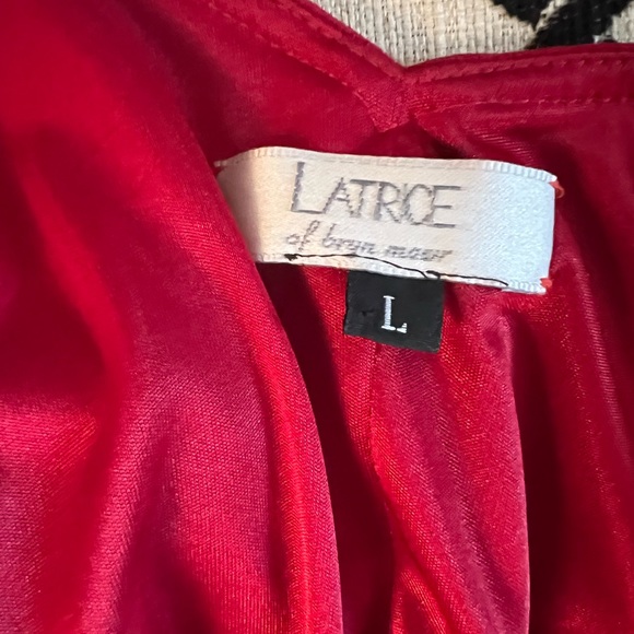 Barely worn red slinky stretchy mid length dress - Picture 7 of 7